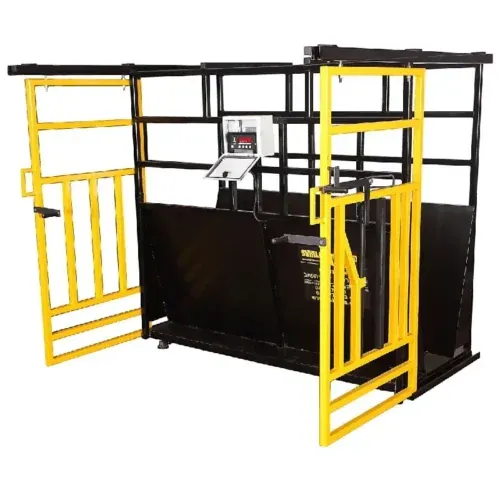 Cattle weighing crate with sliding gates