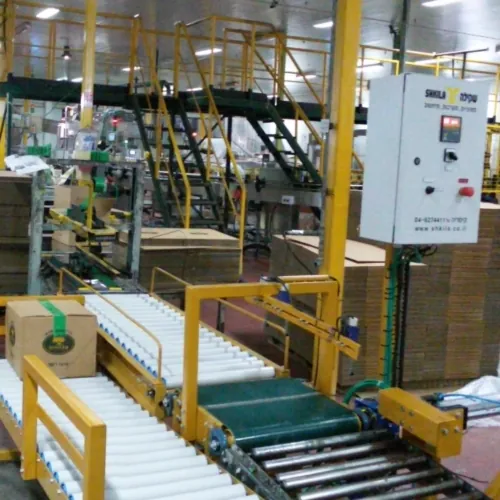 Checkweigher with reject on a carton conveyor line